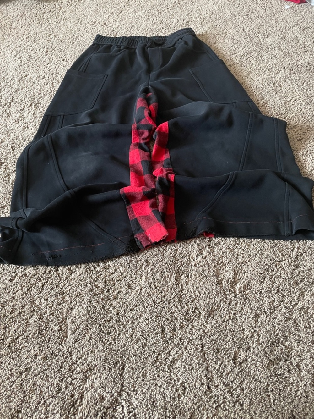 ‼️CUSTOM‼️Men's Black Joggers with Red Plaid Lining